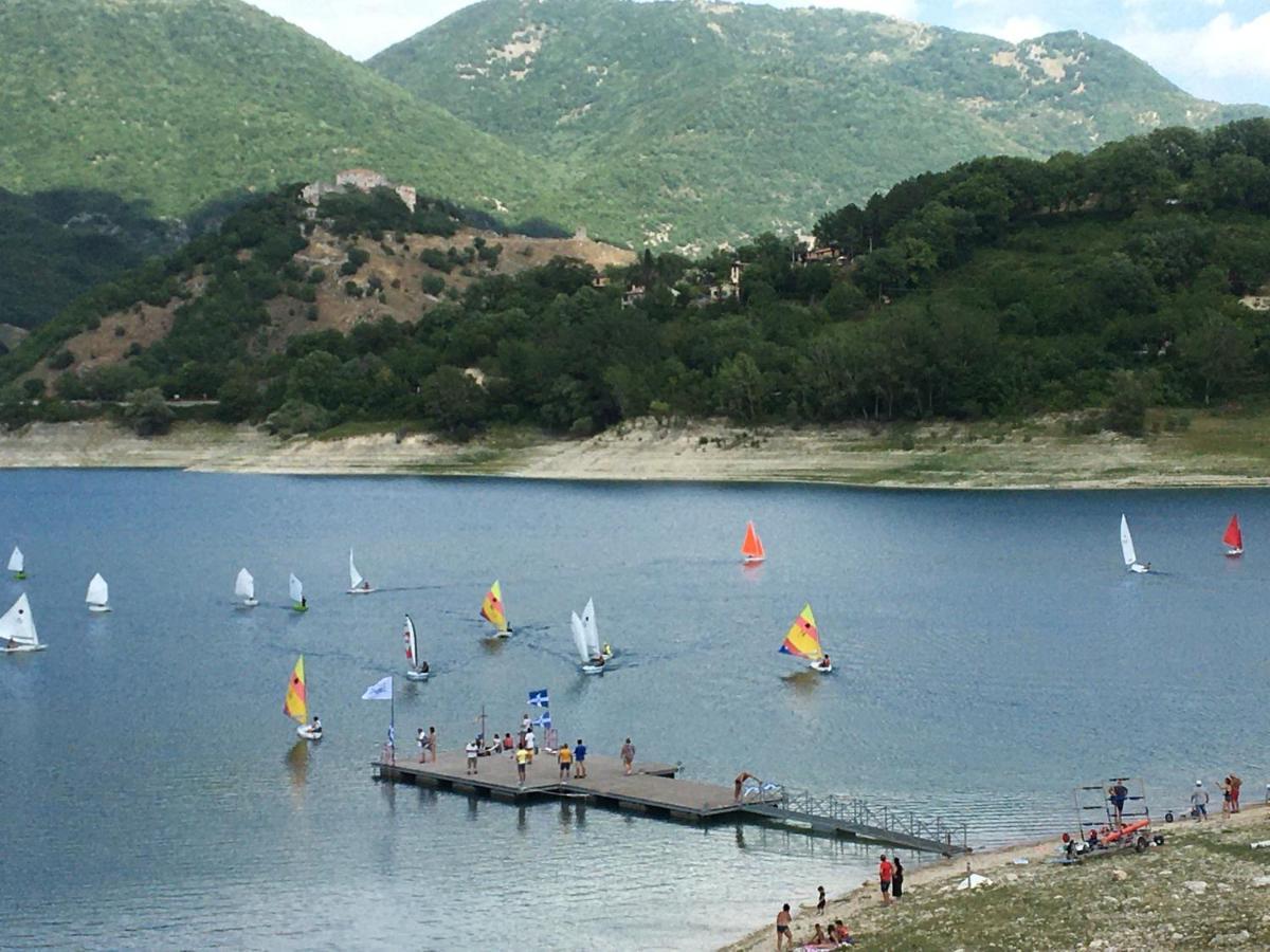 Casa Sul Lago Nonna Gio' Colle di Tora Extérieur photo