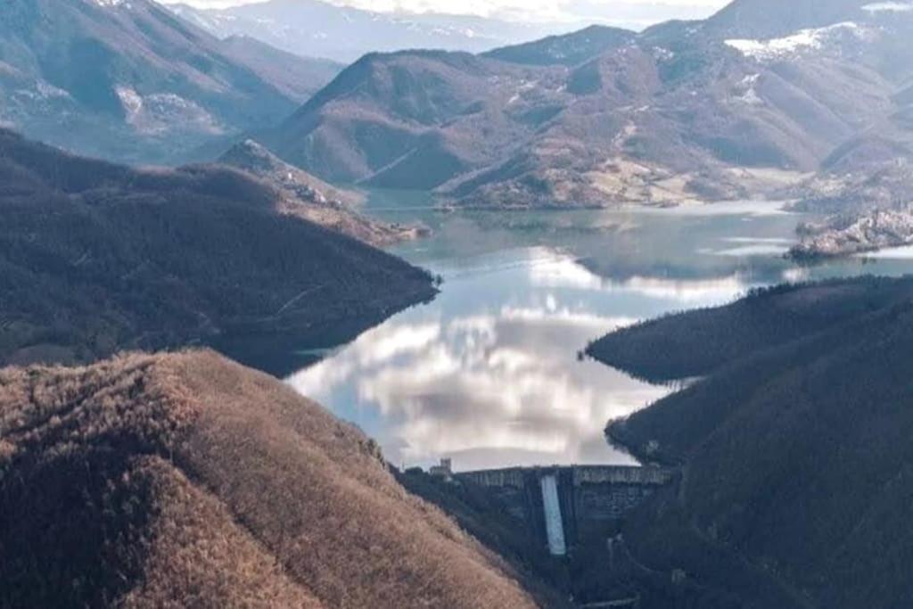 Casa Sul Lago Nonna Gio' Colle di Tora Extérieur photo