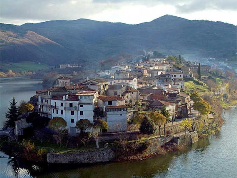 Casa Sul Lago Nonna Gio' Colle di Tora Extérieur photo